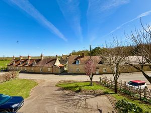 Photo 14- click for photo gallery